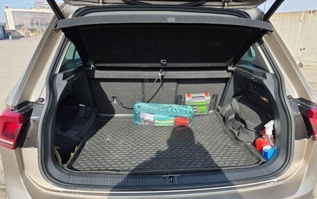 Volkswagen Tiguan II, 2018 год, 3 050 000 рублей, 10 фотография