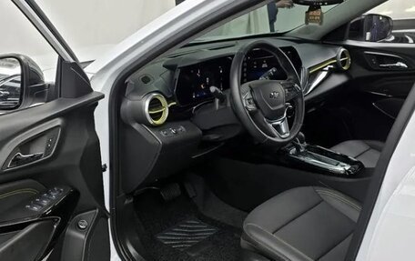 Chevrolet Trax, 2023 год, 1 650 000 рублей, 7 фотография