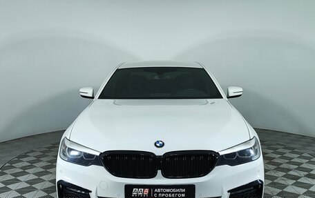 BMW 5 серия, 2019 год, 3 360 000 рублей, 2 фотография