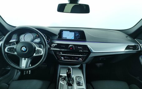 BMW 5 серия, 2019 год, 3 360 000 рублей, 12 фотография