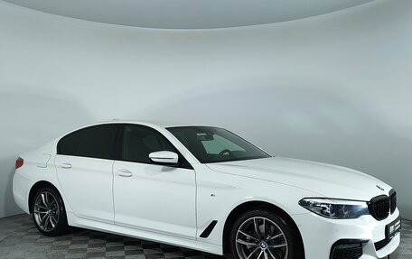 BMW 5 серия, 2019 год, 3 360 000 рублей, 3 фотография