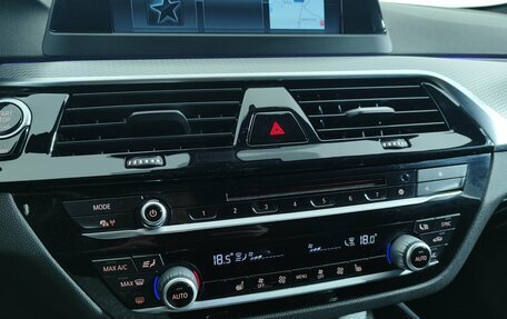 BMW 5 серия, 2019 год, 3 360 000 рублей, 26 фотография