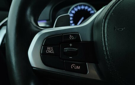 BMW 5 серия, 2019 год, 3 360 000 рублей, 30 фотография