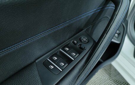 BMW 5 серия, 2019 год, 3 360 000 рублей, 33 фотография