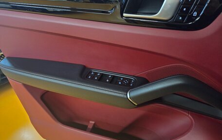 Porsche Cayenne III, 2022 год, 8 300 013 рублей, 10 фотография