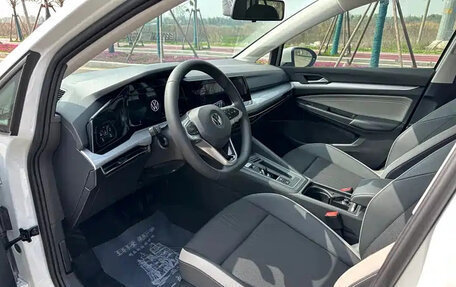 Volkswagen Golf VIII, 2023 год, 1 520 005 рублей, 15 фотография