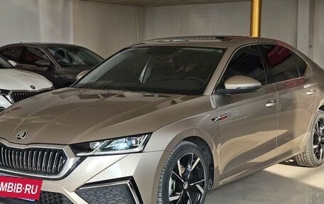 Skoda Octavia IV, 2022 год, 1 960 000 рублей, 2 фотография