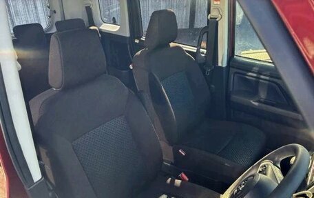 Toyota Roomy I, 2023 год, 910 000 рублей, 3 фотография