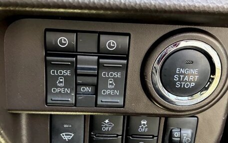 Toyota Roomy I, 2023 год, 910 000 рублей, 8 фотография