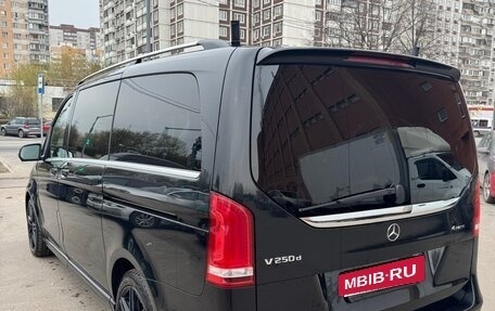 Mercedes-Benz V-Класс, 2021 год, 5 850 000 рублей, 4 фотография