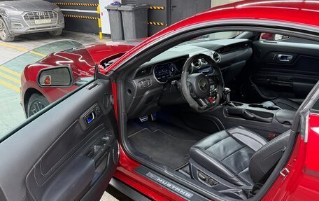 Ford Mustang VI рестайлинг, 2021 год, 7 500 000 рублей, 10 фотография