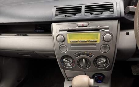 Mazda Demio III (DE), 2002 год, 390 000 рублей, 14 фотография