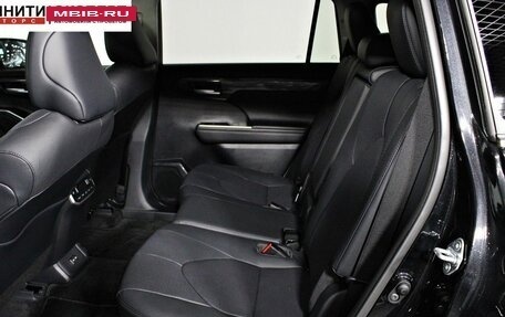 Toyota Highlander, 2026 год, 6 240 000 рублей, 18 фотография