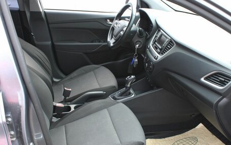 Hyundai Solaris II рестайлинг, 2017 год, 1 390 000 рублей, 10 фотография