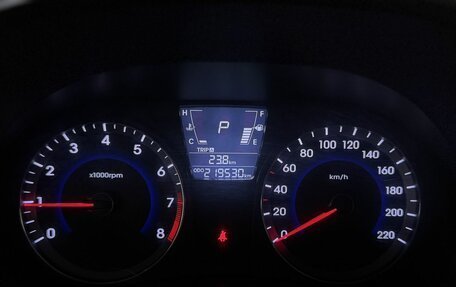 Hyundai Solaris II рестайлинг, 2013 год, 840 000 рублей, 11 фотография