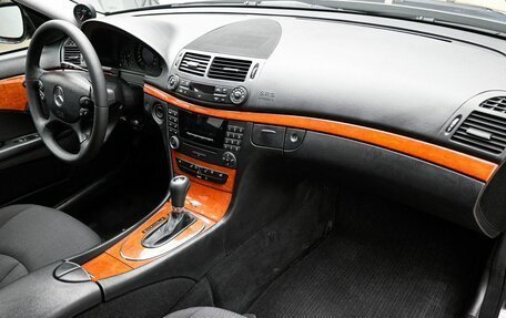 Mercedes-Benz E-Класс, 2008 год, 1 250 000 рублей, 9 фотография