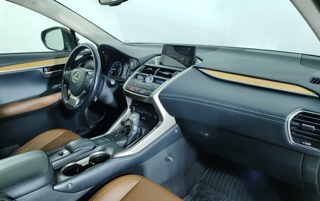 Lexus NX I, 2015 год, 3 095 000 рублей, 10 фотография