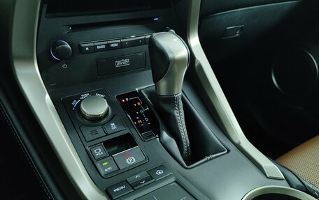 Lexus NX I, 2015 год, 3 095 000 рублей, 28 фотография