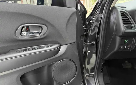 Honda Vezel, 2022 год, 1 480 000 рублей, 10 фотография