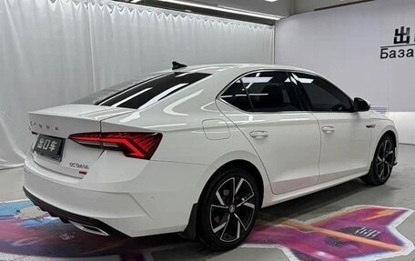 Skoda Octavia IV, 2022 год, 1 900 000 рублей, 4 фотография