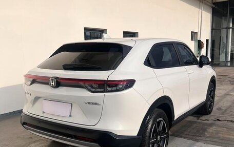Honda Vezel, 2023 год, 1 608 000 рублей, 4 фотография