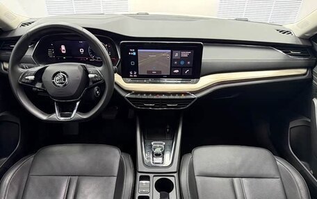 Skoda Octavia IV, 2022 год, 1 900 000 рублей, 11 фотография