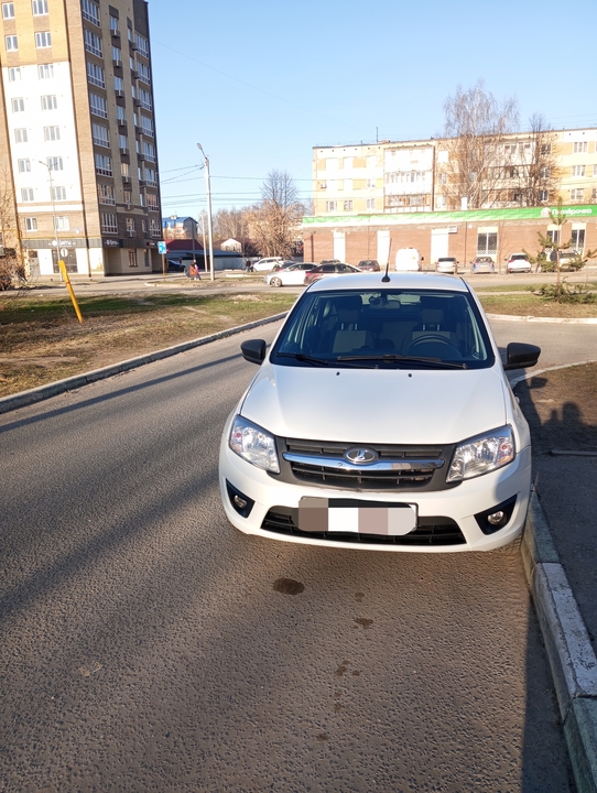 ВАЗ (LADA) Granta I, 2018 год, 665 000 рублей, 3 фотография