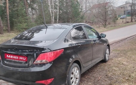 Hyundai Solaris II рестайлинг, 2016 год, 820 000 рублей, 3 фотография