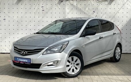 Hyundai Solaris II рестайлинг, 2016 год, 920 000 рублей, 1 фотография