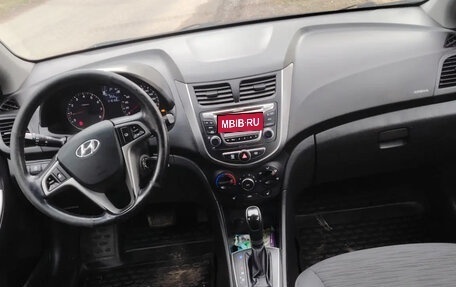 Hyundai Solaris II рестайлинг, 2016 год, 820 000 рублей, 4 фотография