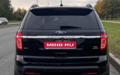 Ford Explorer VI, 2013 год, 1 250 000 рублей, 2 фотография