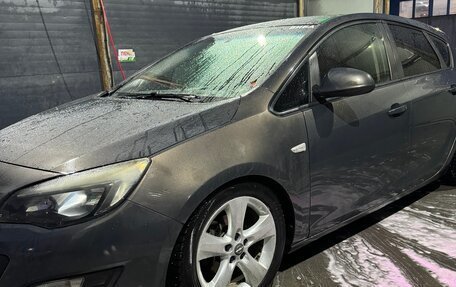 Opel Astra J, 2014 год, 800 000 рублей, 2 фотография