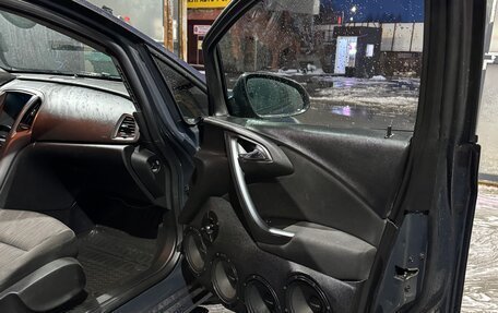 Opel Astra J, 2014 год, 800 000 рублей, 7 фотография