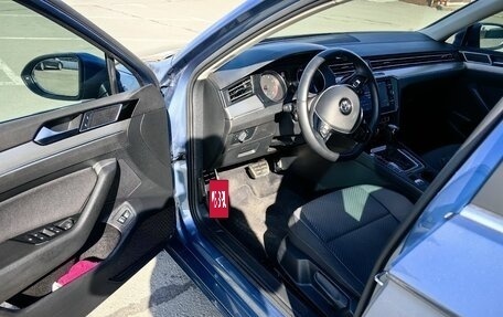 Volkswagen Passat B8 рестайлинг, 2017 год, 1 900 000 рублей, 11 фотография