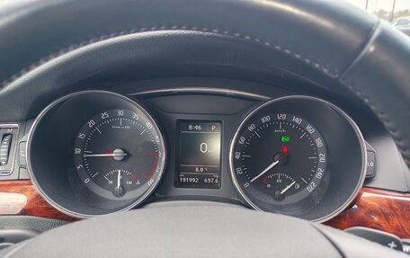 Skoda Superb III рестайлинг, 2012 год, 1 300 000 рублей, 3 фотография