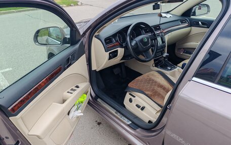 Skoda Superb III рестайлинг, 2012 год, 1 300 000 рублей, 11 фотография