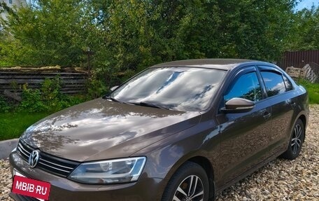 Volkswagen Jetta VI, 2012 год, 970 000 рублей, 2 фотография