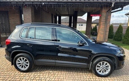 Volkswagen Tiguan I, 2015 год, 1 700 000 рублей, 2 фотография