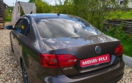 Volkswagen Jetta VI, 2012 год, 970 000 рублей, 5 фотография