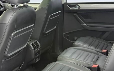 Volkswagen Touran III, 2022 год, 1 670 000 рублей, 15 фотография