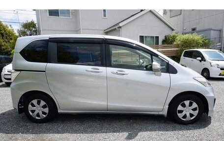 Honda Freed I, 2015 год, 845 000 рублей, 4 фотография