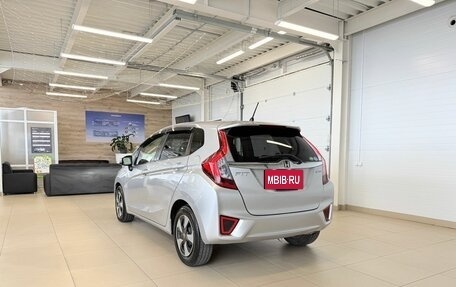 Honda Fit III, 2016 год, 979 000 рублей, 4 фотография
