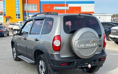 Chevrolet Niva I рестайлинг, 2012 год, 450 000 рублей, 5 фотография