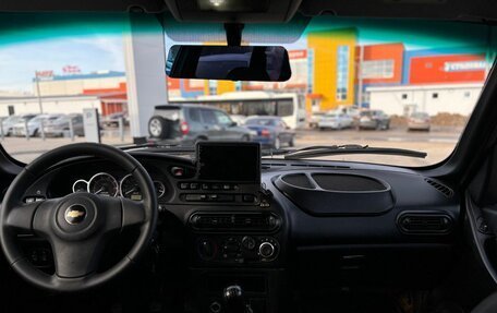 Chevrolet Niva I рестайлинг, 2012 год, 450 000 рублей, 24 фотография