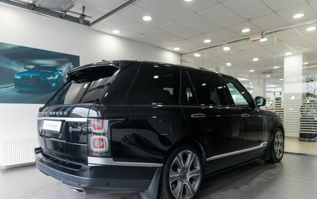 Land Rover Range Rover IV рестайлинг, 2019 год, 9 350 000 рублей, 4 фотография