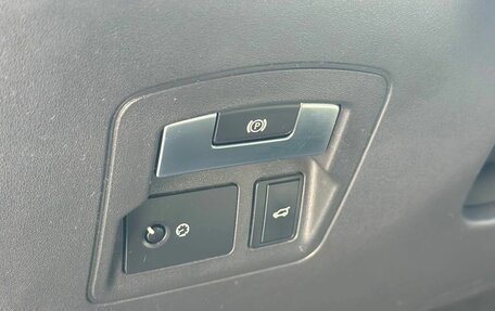 Land Rover Range Rover Velar I, 2018 год, 3 300 000 рублей, 10 фотография