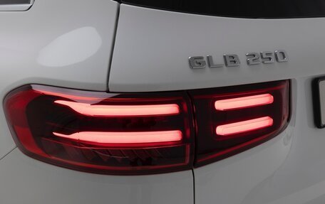 Mercedes-Benz GLB, 2025 год, 6 фотография
