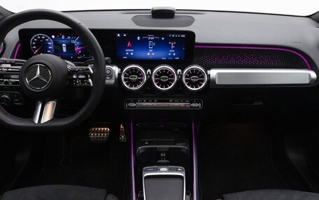 Mercedes-Benz GLB, 2025 год, 13 фотография