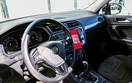 Volkswagen Tiguan II, 2017 год, 2 259 000 рублей, 19 фотография