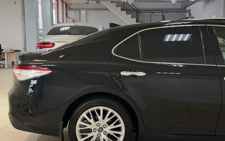 Toyota Camry, 2018 год, 3 350 000 рублей, 7 фотография